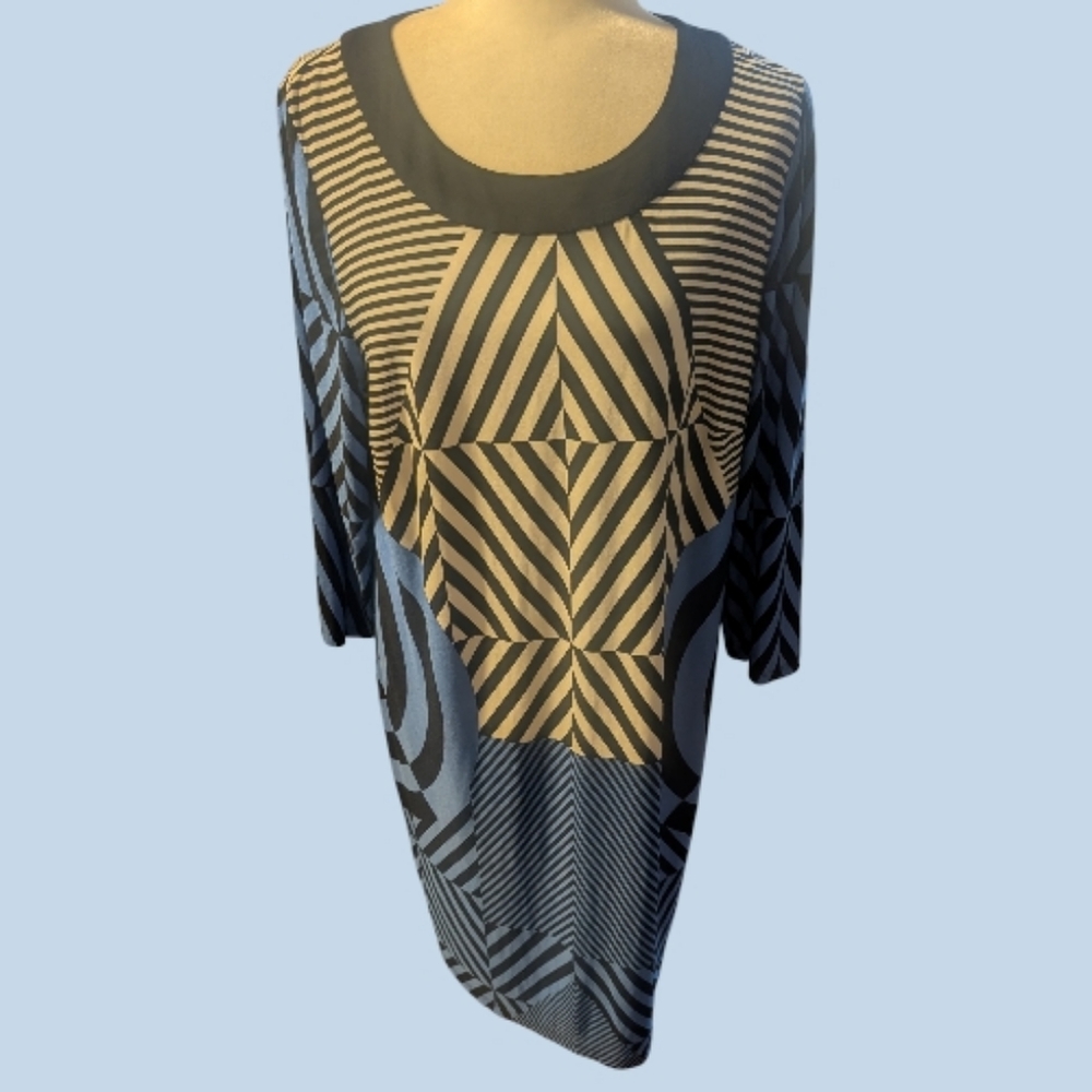 EUC Chico's Black Blue Geometric Print Dress Sz 2 Large Polyester Spandex Blend